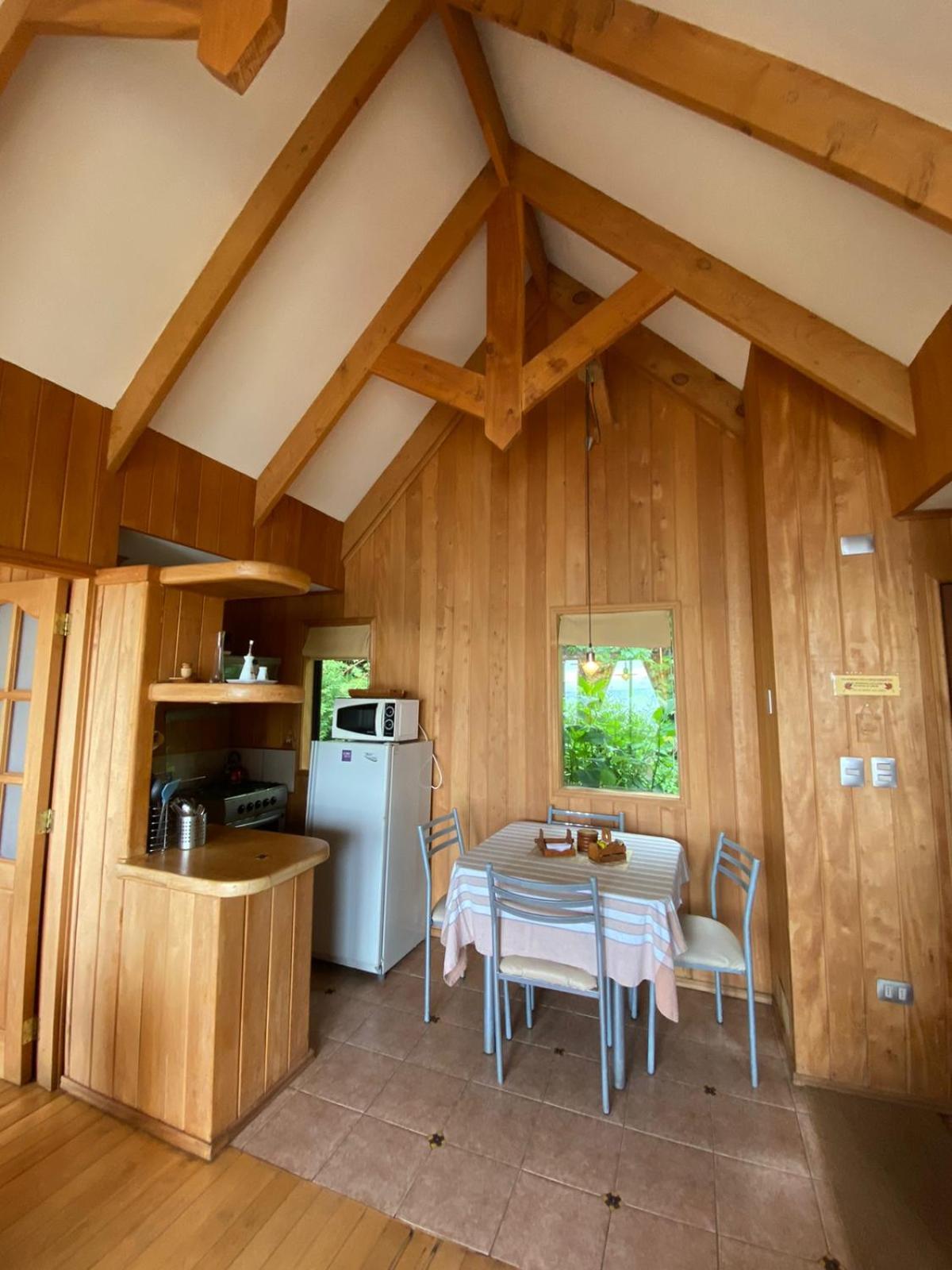 Cabanas Bahia Celeste, Puerto Varas Exterior photo